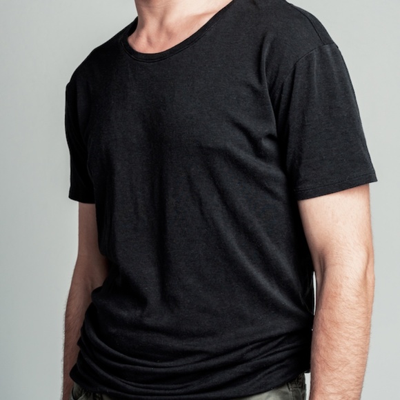 Christopher J Apparel The Manhattan Men's Tee NWT - Picture 2 of 4